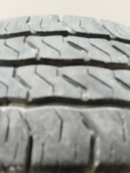 Pneu 195/70R 15C  104/102R