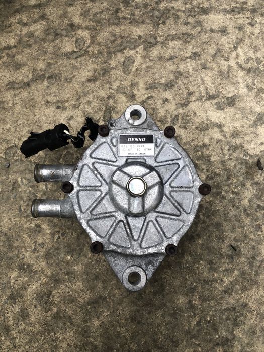 Допоміжна помпа,догрівач,догреватель,насос jeep grand cherokee wj 2.7