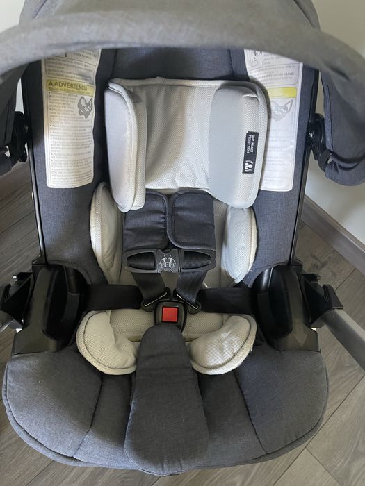 Атокрісло Doona + база