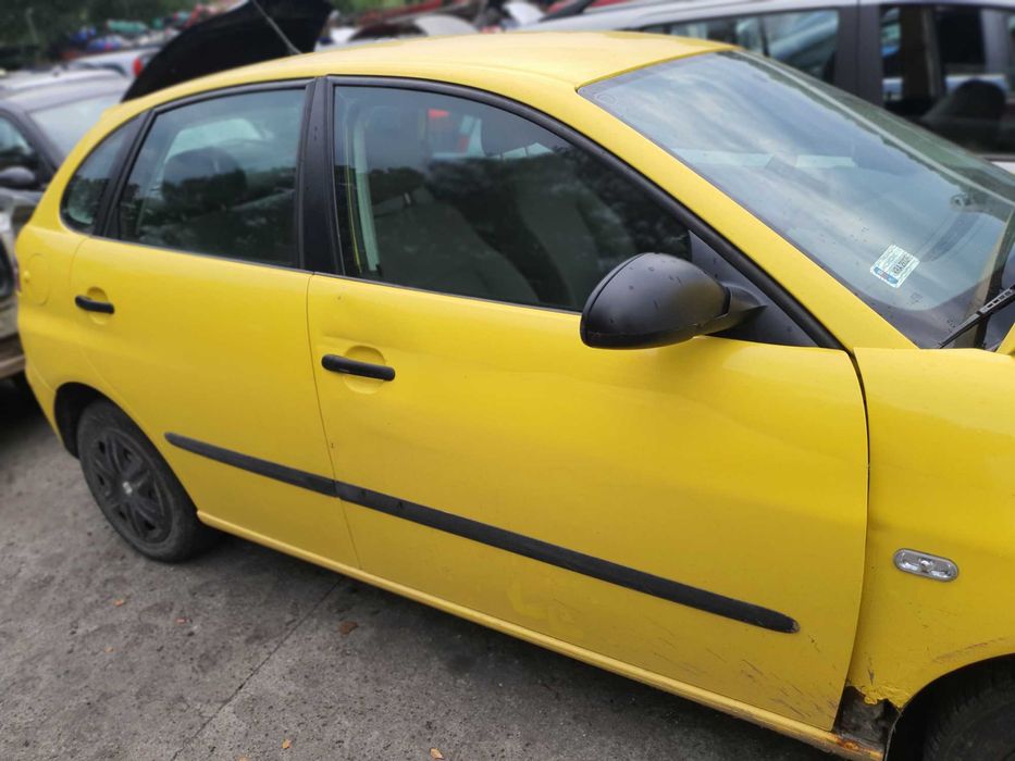 Szyba prawy tyl boczna Seat Ibiza III 5 drzwi
