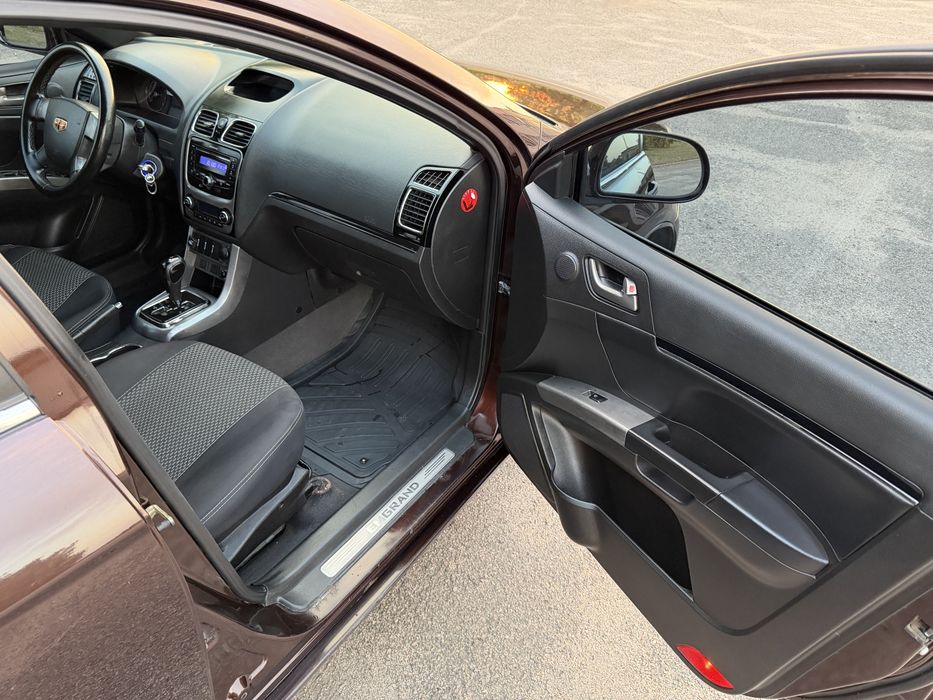 Продам Geely Emgrand 2012г.