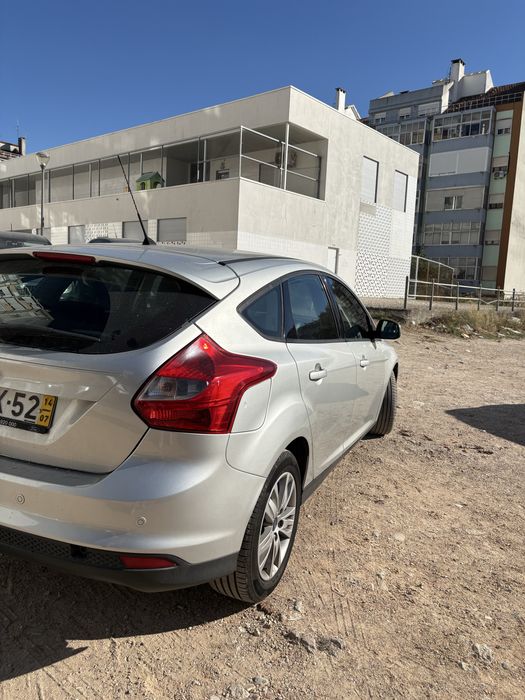 Ford Focus 1.6 TDCi Titanium 2014 | 104.000 km | Cinzento — photo 4