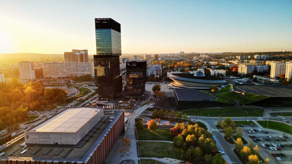 USŁUGI DRONEM - Zdjęcia i Filmy 4K z Drona | Nieruchomości | Działki