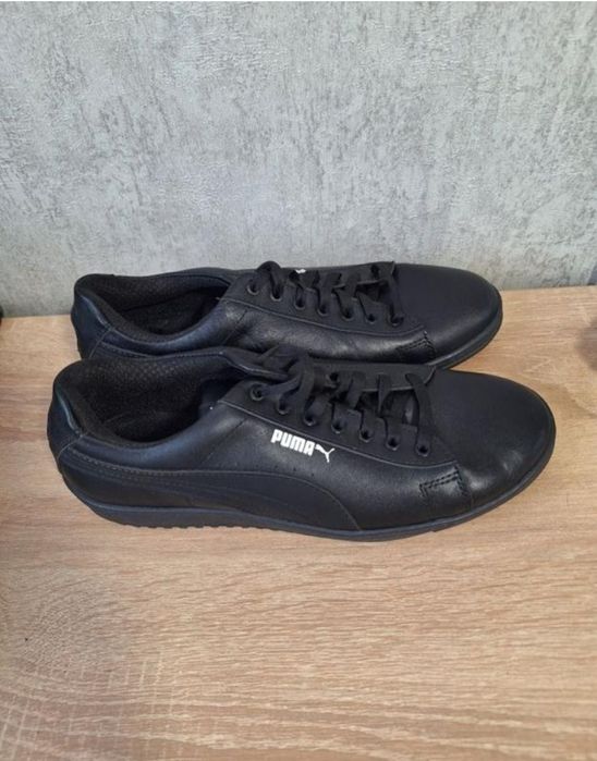 Нові човічі  кеди