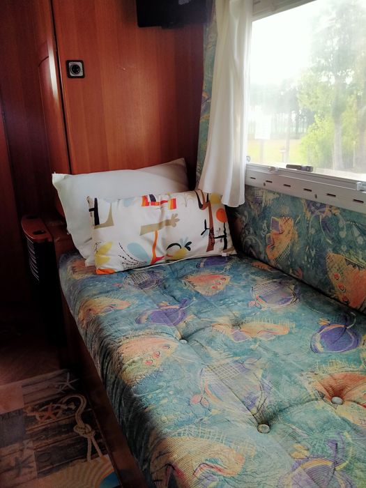 Autocaravana Fiat Ducato 2.8 com 6 lugares com cinto segurança