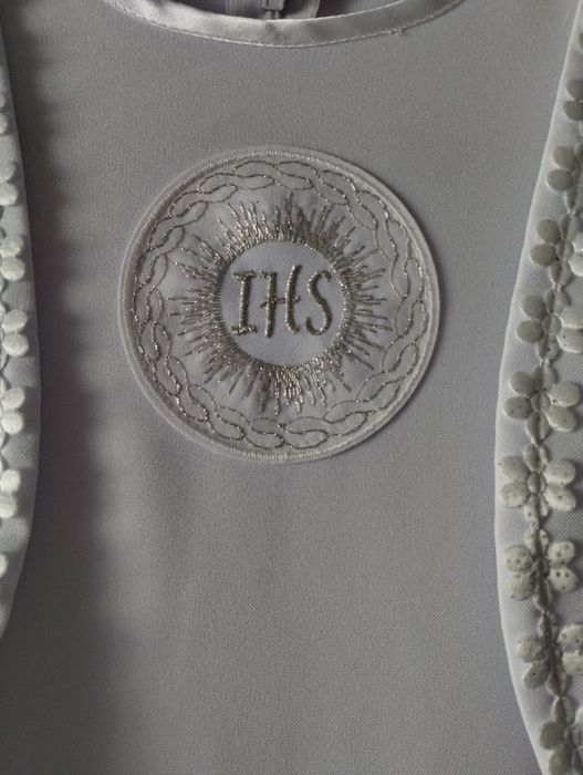 Sprzedam albę komunijna dla dziewczynki rozmiar 152