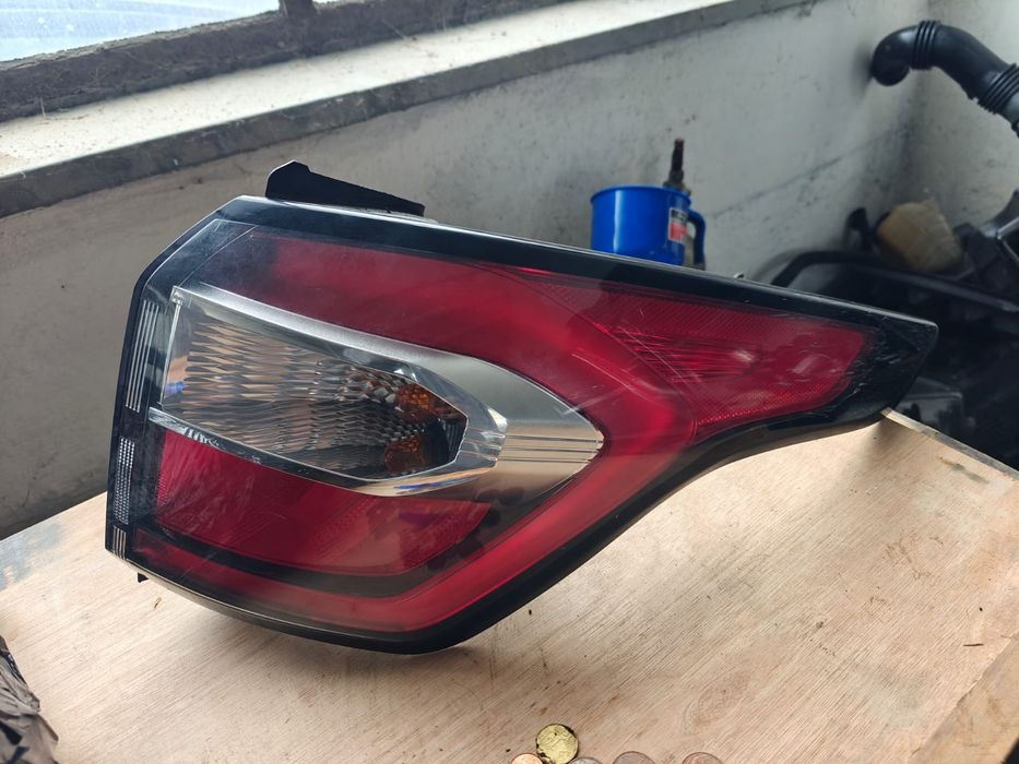 Lampa Ford Kuga MK2 Lift