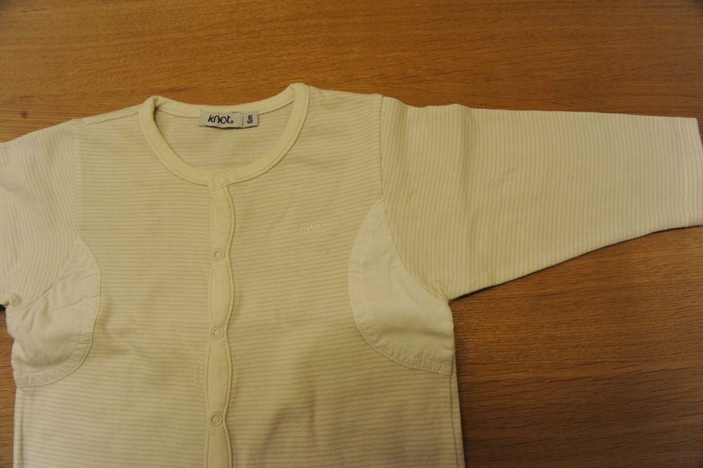Pijama muito macio da Knot (6 meses)