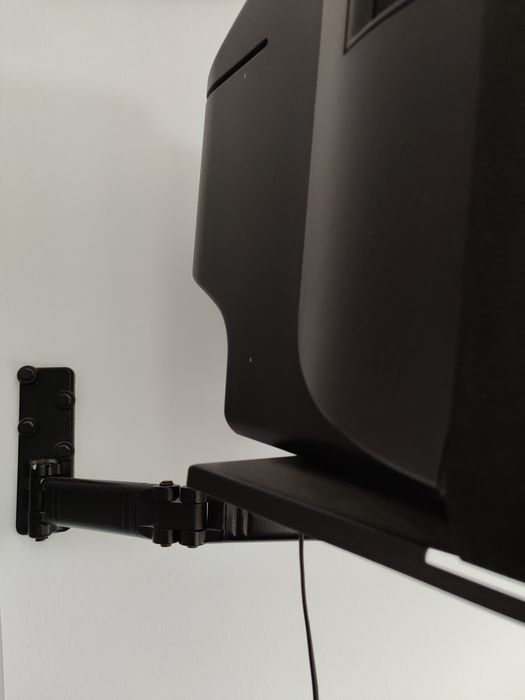 Suporte de parede para TV + TV