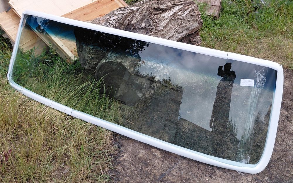 Скло лобове(вітрове)Зіл 4331, Зіл  Бичок  5301,ЗИЛ 433360,ЗИЛ 4331 Зил