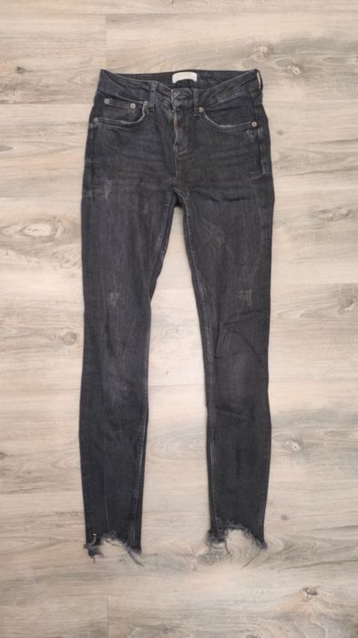 Spodnie damskie ZARA czarne roz. 34