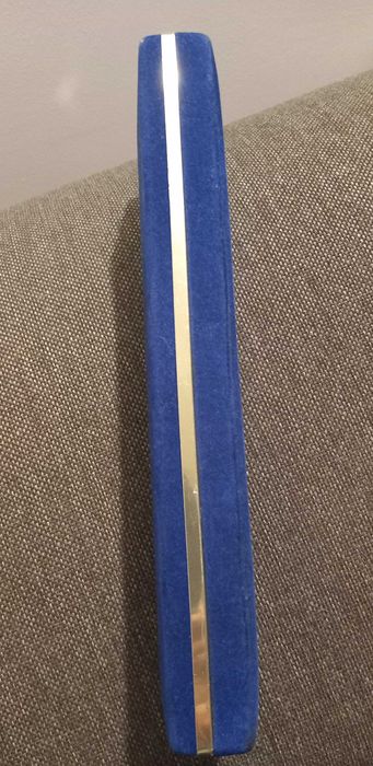 Etui na zegarek, aksamit