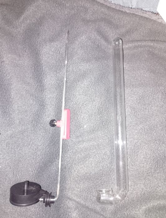 Прибор для демонстрации давления внутри жидкости