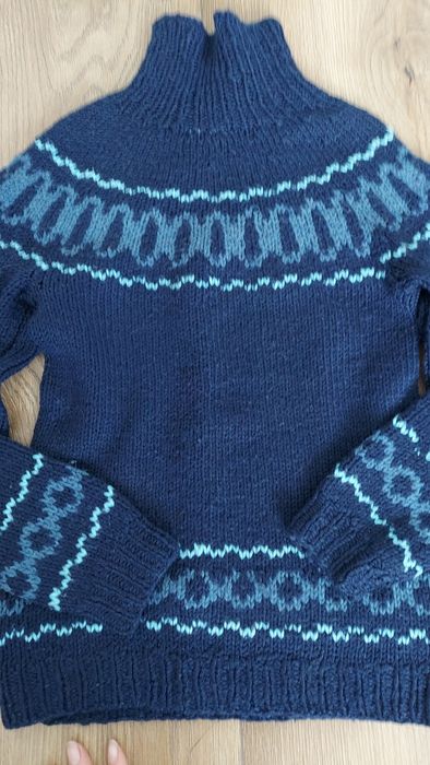 Sweter XS/S z golfem