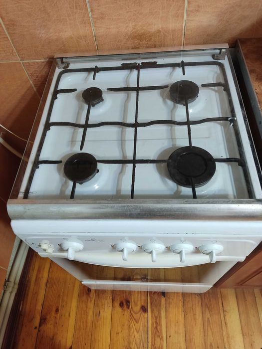 Продам Газову плиту ГРЕТА