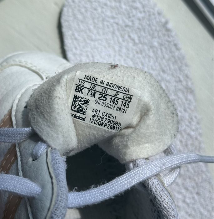 adidas gazelle 24-25розмір 14,5-15см устілка