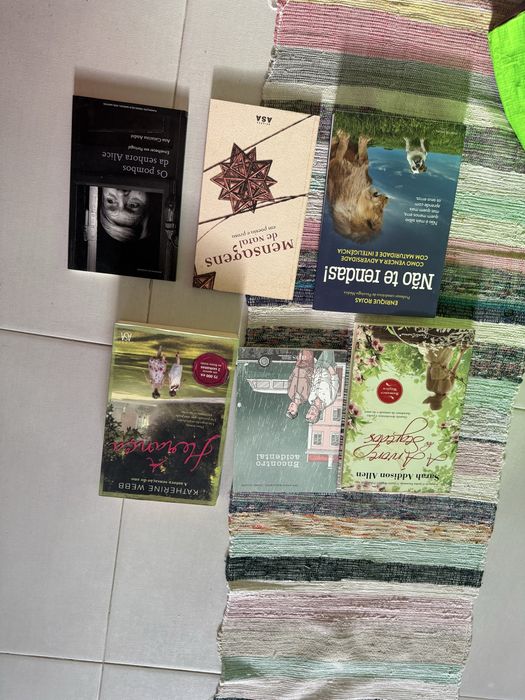 Diferentes livros em diferentes preços