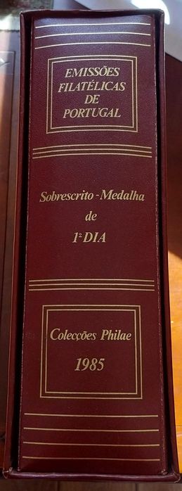 Filatelia Numismática sobrescrito com medalha