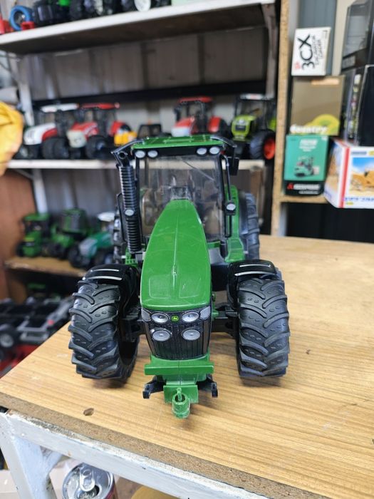 Bruder traktor John Deere