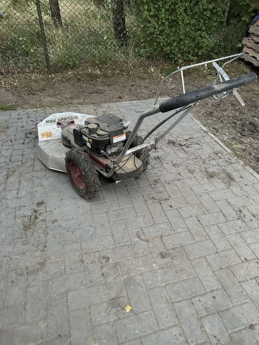 Kosiarka spalinowa rotacyjna