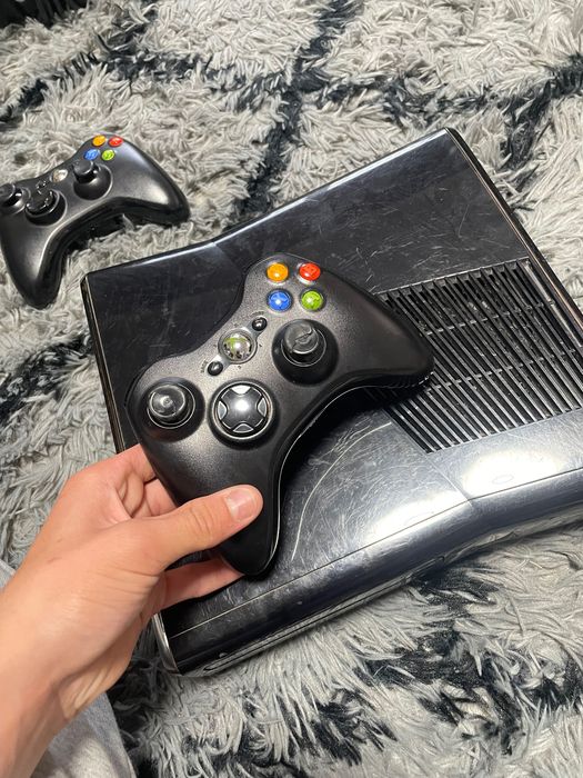 Xbox 360 S CONSOLE