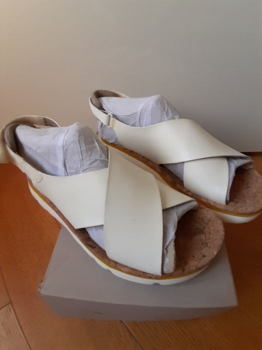 Новые босоножки Camper 38 размер