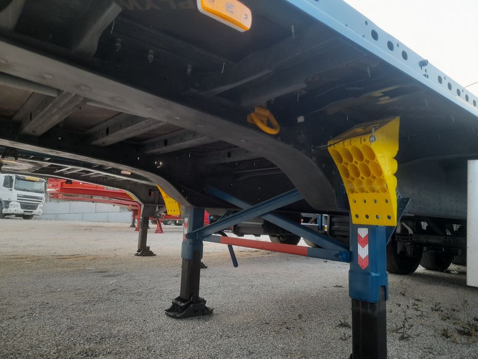 Semi-reboque Schmitz