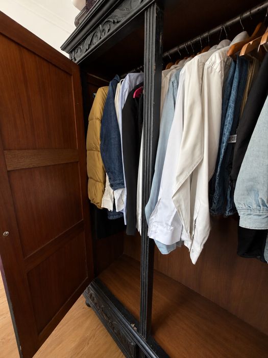 Guarda roupa antigo
