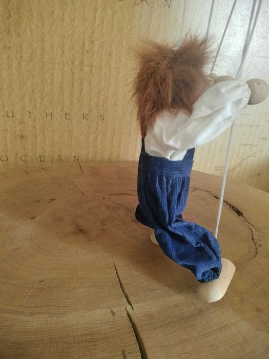 stara marionetka, nr 3.