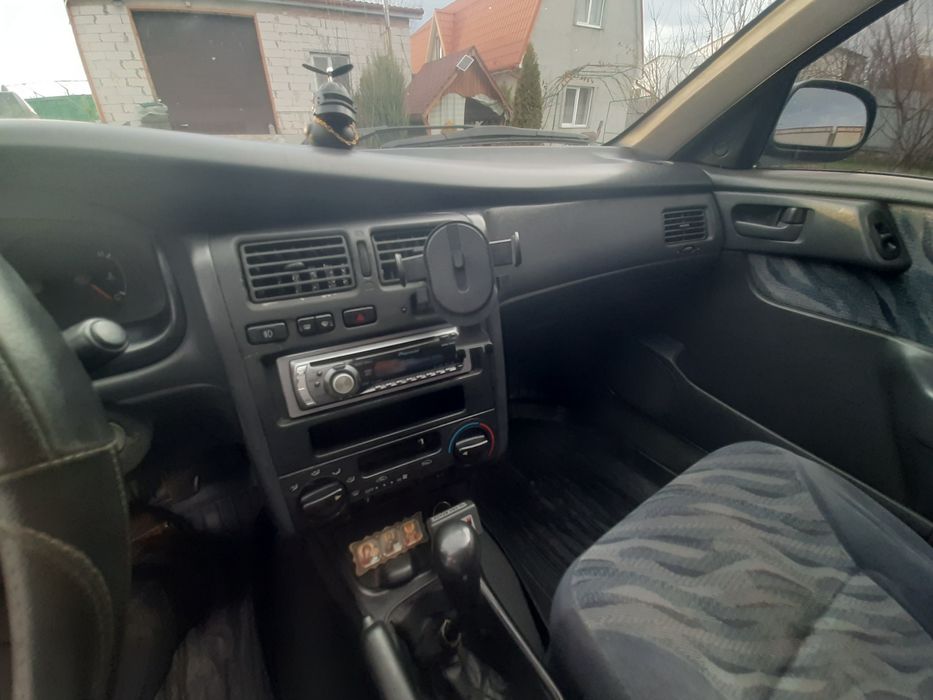toyota karina e 1.6i 1997р