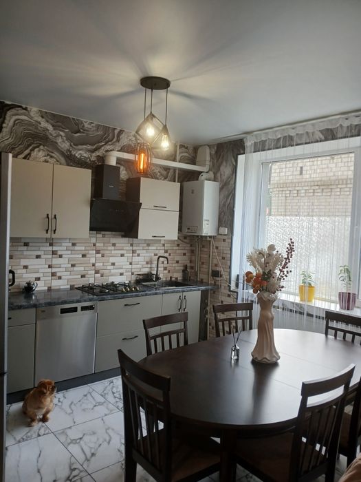 Продам 3кімнатну квартиру.