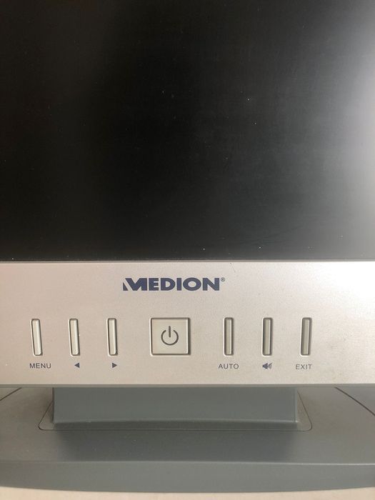 Ecrã/Monitor Medion