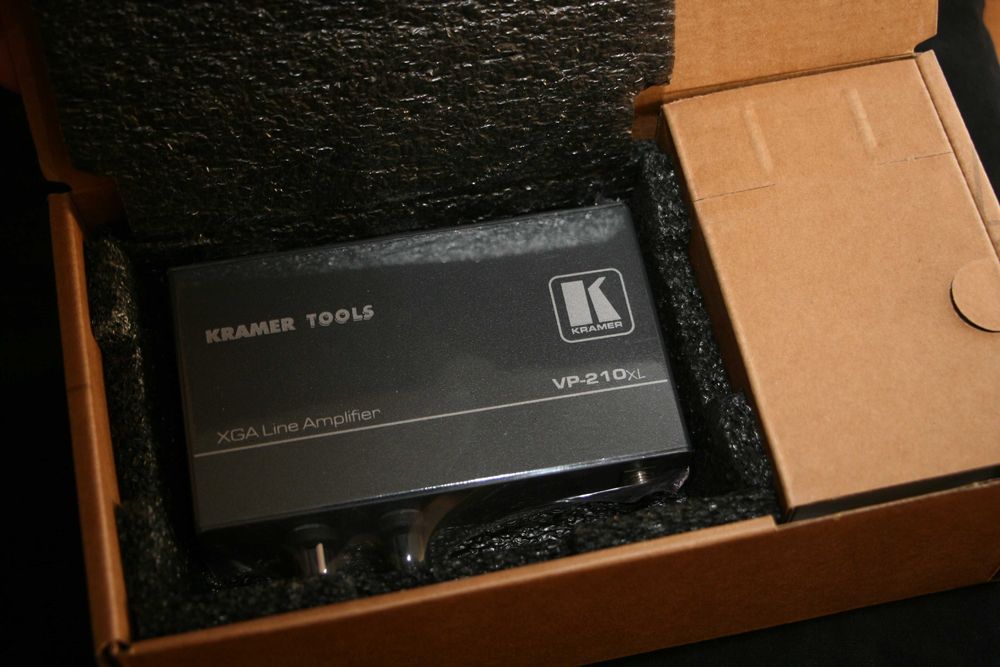 Amplificador de linha KRAMER TOOLS VP-210XL XGA NOVO NA CAIXA