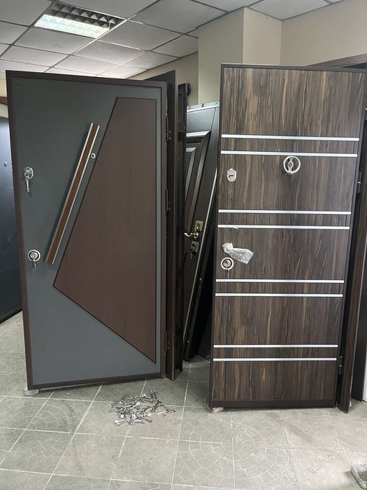 Двері вхідні броньовані РОЗПРОДАЖ