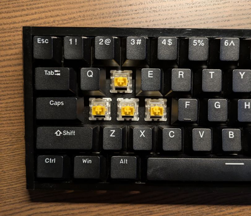 Klawiatura Custom 60%
Case - stylizowana na