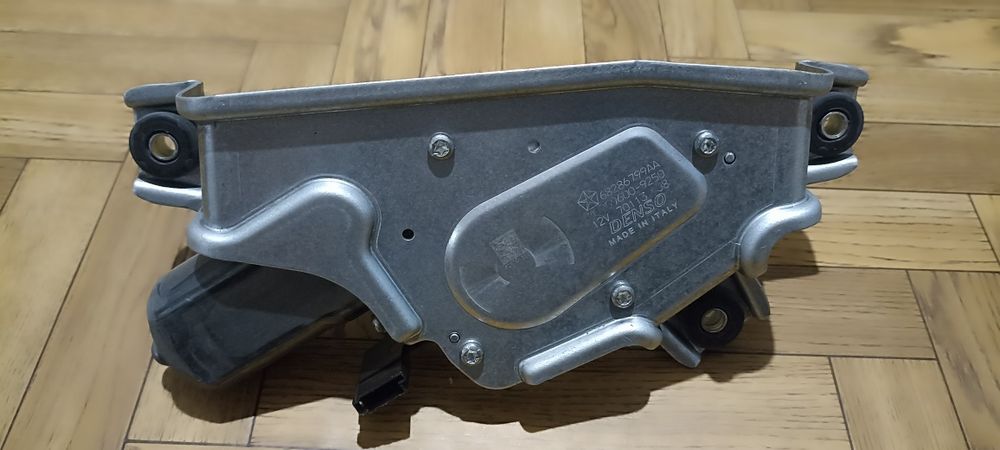 Трапеції дворніка з моторчиком задня Jeep CHEROKEE KL 19-23