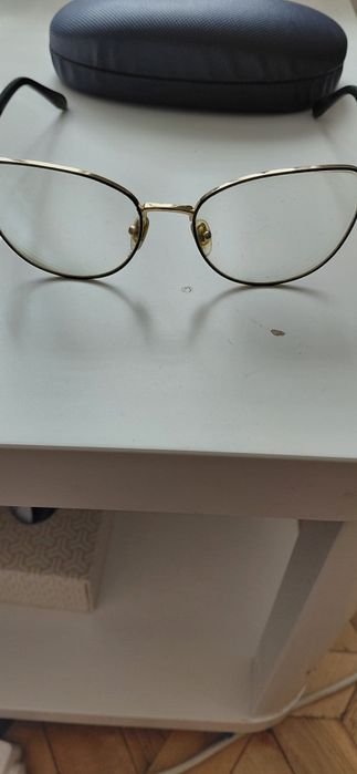 Sprzedam   okulary damskie minus używane.