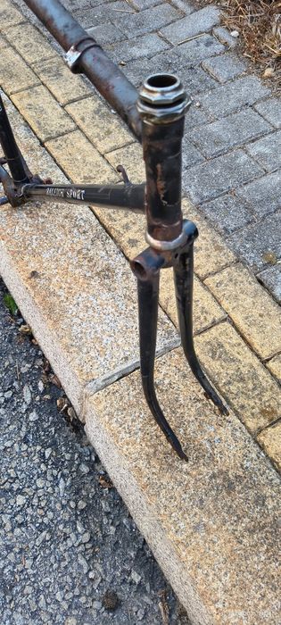 Quadros de bicicleta pasteleira roda 26x1.3/8 Nacional /Raleigh/Ucal