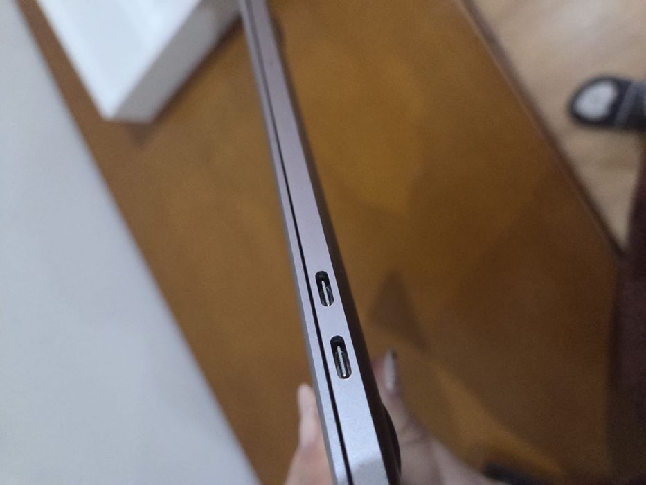 Macbook pro 13’ intel
