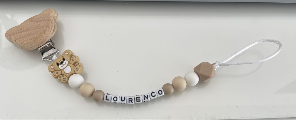 Correntes de chucha personalizadas.