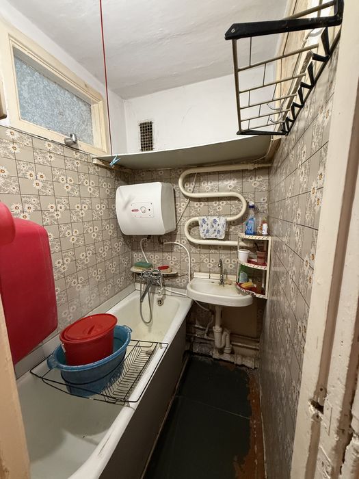ПРОДАМ 2-КОМНАТНУЮ квартиру  в конотопе   — РАЙОН ЦРБ  14000$ ТОРГ