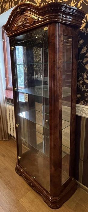 Вітрина SALTARELLI, Італія в класичному стилі