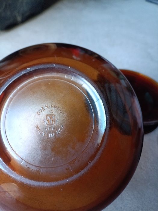 Serviço de loiça de mesa vintage em pirex castanho 70's