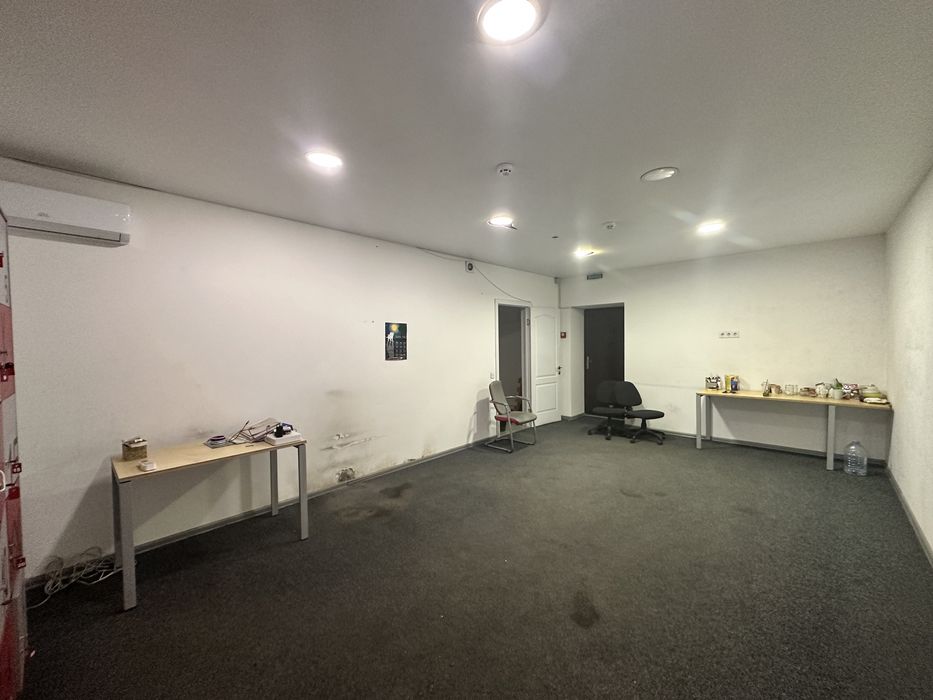 Оренда фасадного комерційного приміщення з ремонтом! Центральний парк