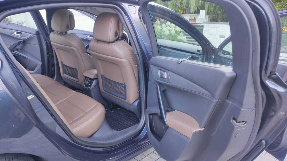 Peugeot 508 sedan