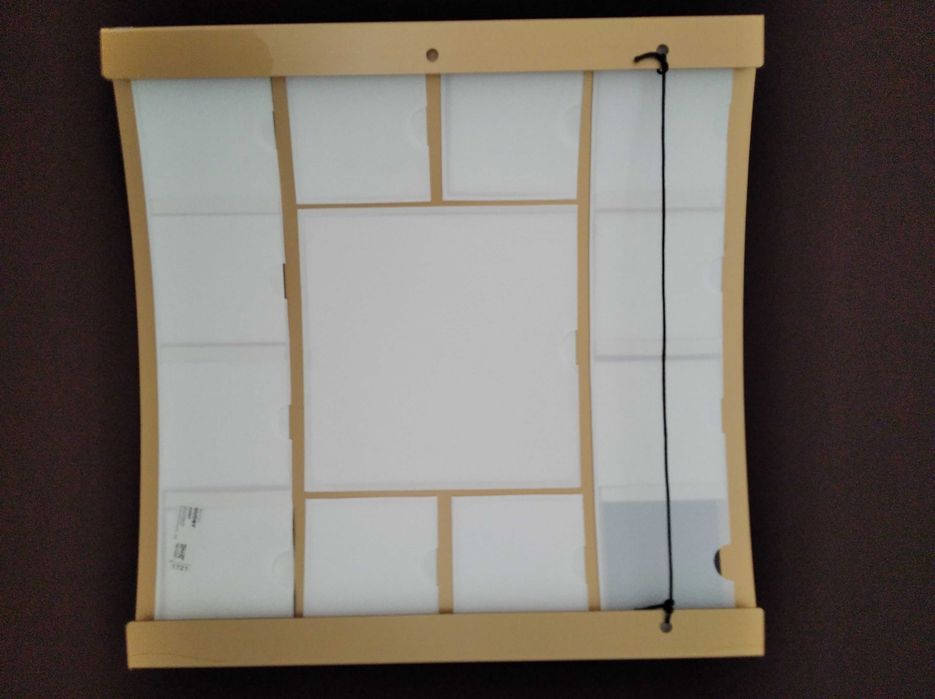 Moldura IKEA 43x43 cm para 13 fotos