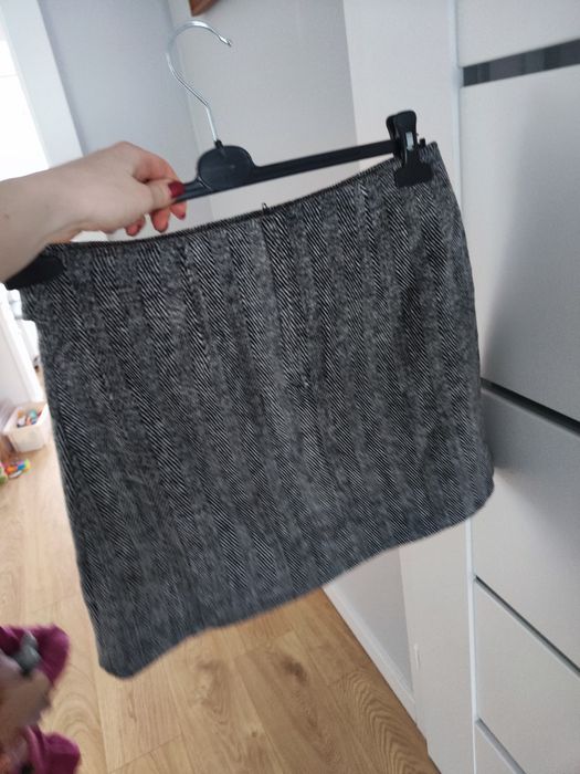 Spódnica mini z paskiem