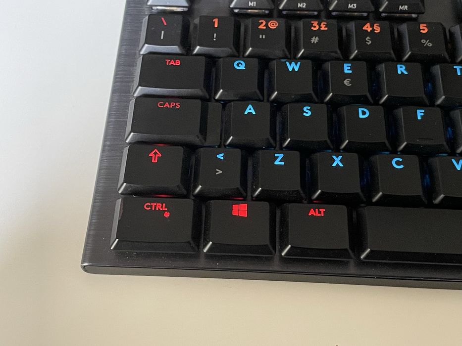 Teclado Logitech G915 TKL PT-PT - Gaming