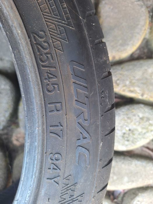 Opony VREDESTEIN 225/45R 17