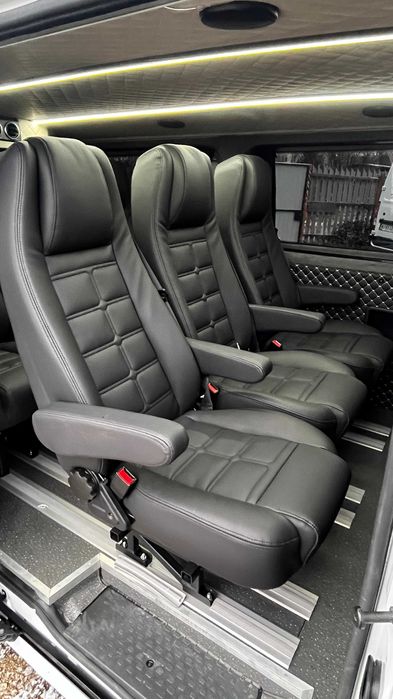 zabudowa busa  - siedzenia,, montaż, homologacja